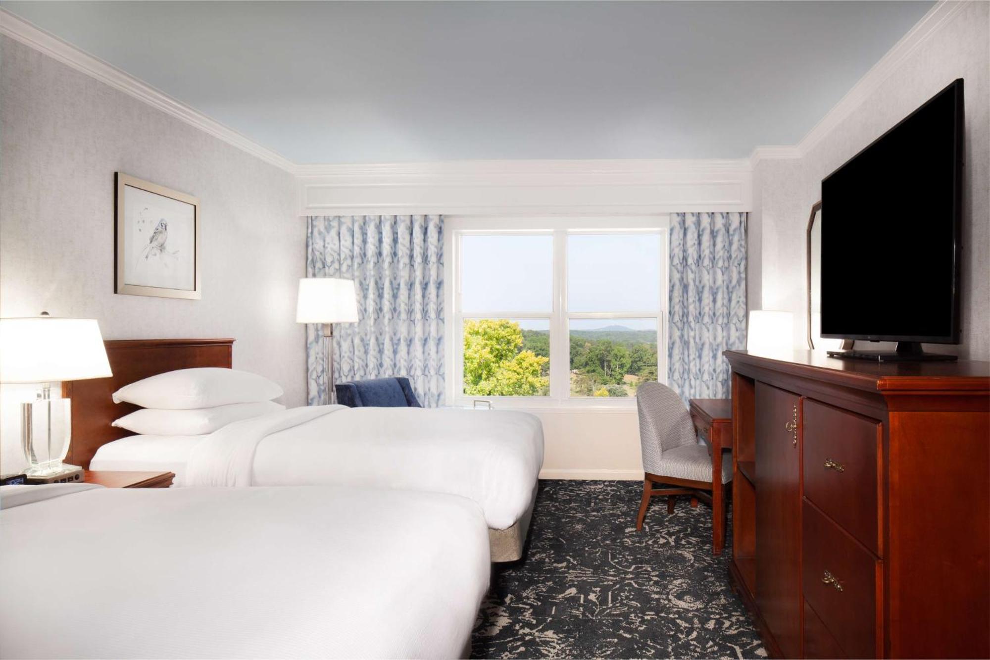 Hilton Atlanta/Marietta Hotel & Conference Center Exterior photo